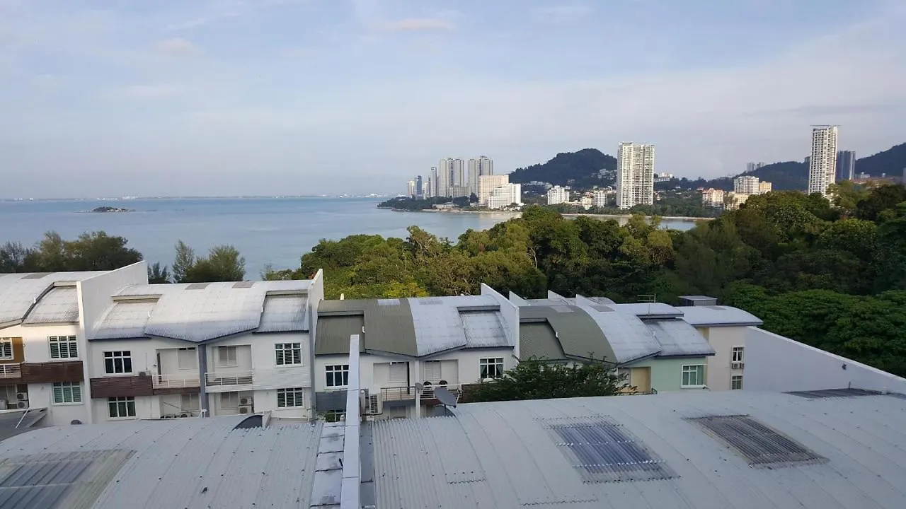 Shamrock Villas Corner Or Seaview Or Standard Batu Ferringhi