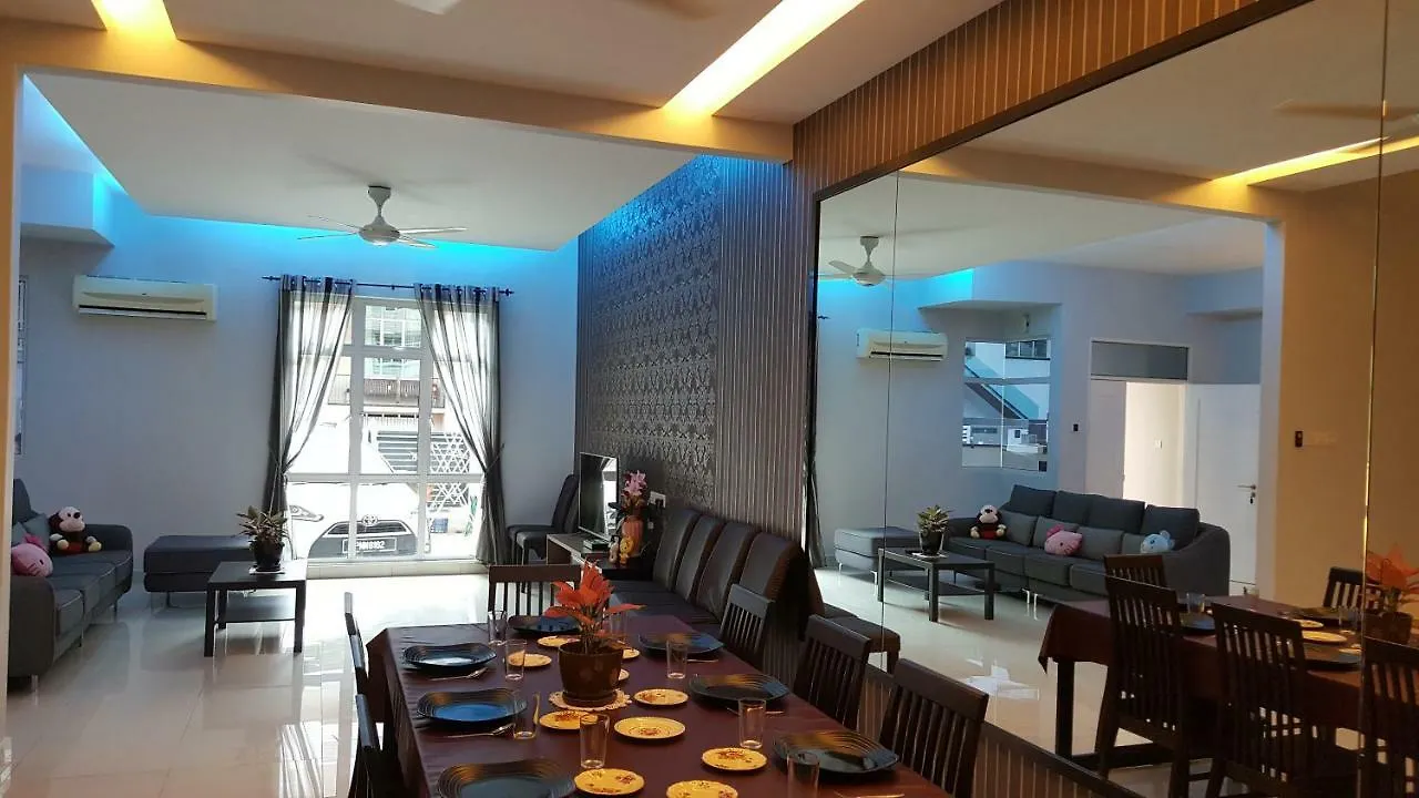Shamrock Villas Corner Or Seaview Or Standard Batu Ferringhi 0*,  Malesia