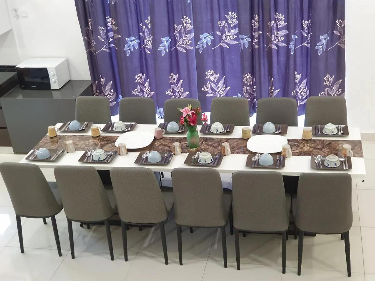 Shamrock Villas Corner Or Seaview Or Standard Batu Ferringhi 0*,