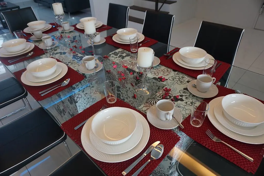 Shamrock Villas Corner Or Seaview Or Standard 峇都丁宜 马来西亚