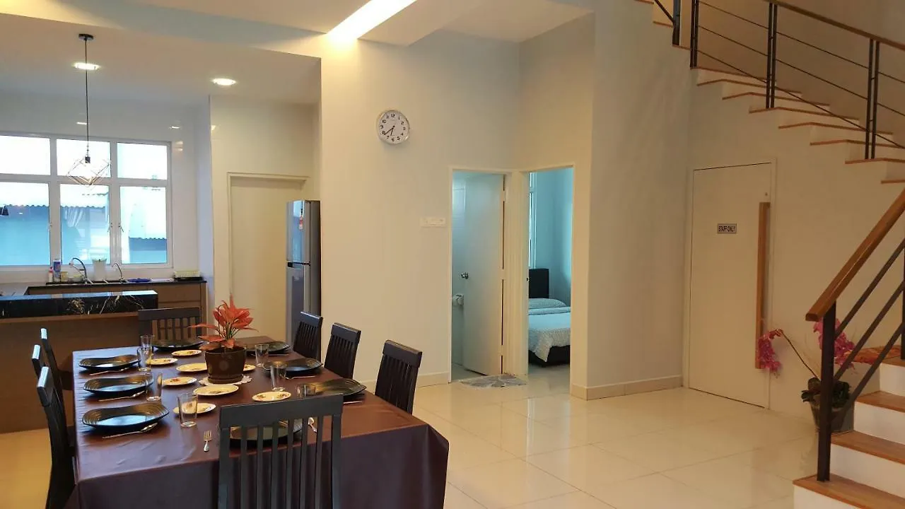 Shamrock Villas Corner Or Seaview Or Standard 峇都丁宜