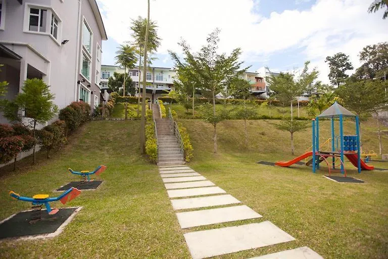 Shamrock Villas Corner Or Seaview Or Standard Batu Ferringhi