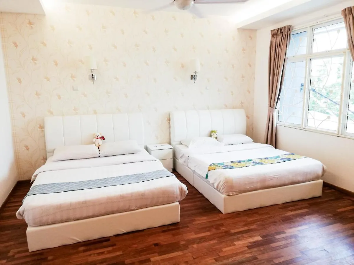 Shamrock Villas Corner Or Seaview Or Standard Batu Ferringhi